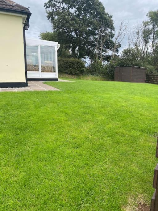 Bungalow In Pillaton Saltash Exterior foto